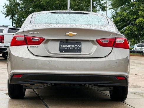 Used 2025 Chevrolet Malibu LT FWD image 3