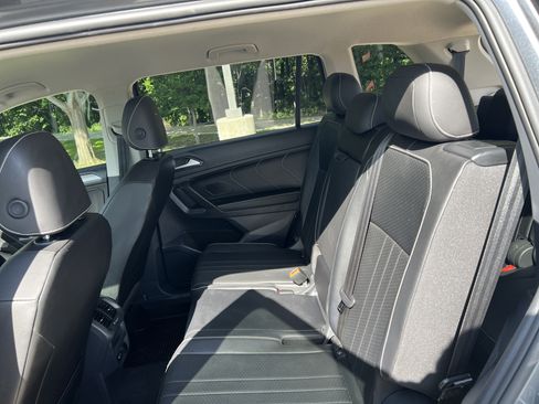 Certified 2022 Volkswagen Tiguan SE FWD image 28