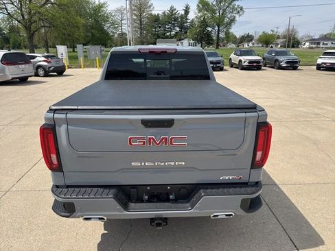 Used 2025 GMC Sierra 1500 AT4 w/ AT4 Premium Package AWD/4WD image 8