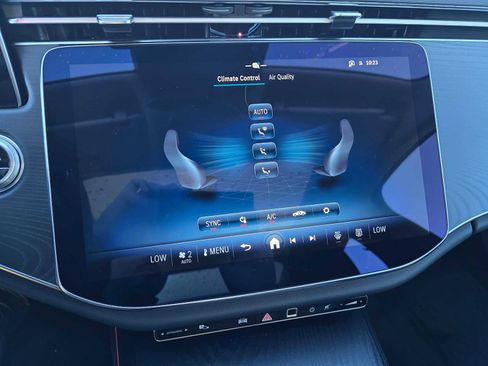 Used 2025 Mercedes-Benz E 350 Sedan image 29