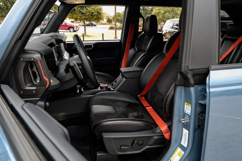 Used 2024 Ford Bronco Raptor w/ Interior Carbon Fiber Pack 6 AWD/4WD image 36
