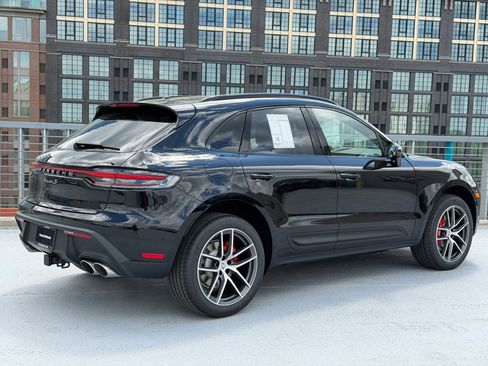 New 2026 Porsche Macan S AWD/4WD image 7