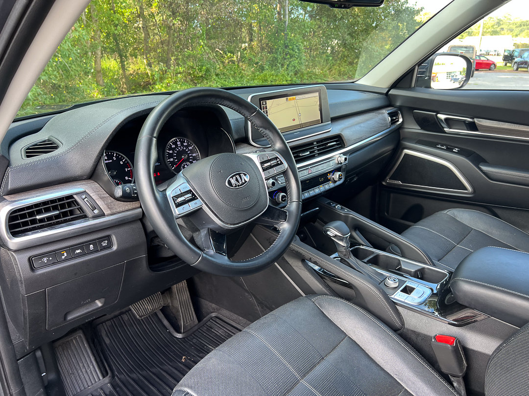 Used 2020 Kia Telluride EX w/ EX Premium Package FWD image 18