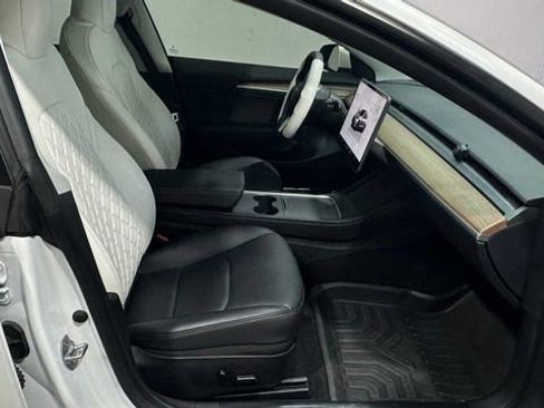 Used 2023 Tesla Model 3 Standard Range RWD image 12