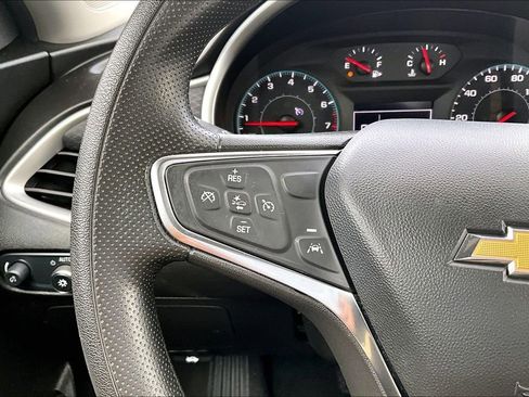 Used 2024 Chevrolet Malibu LT image 11