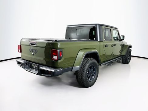 Used 2023 Jeep Gladiator Willys image 9