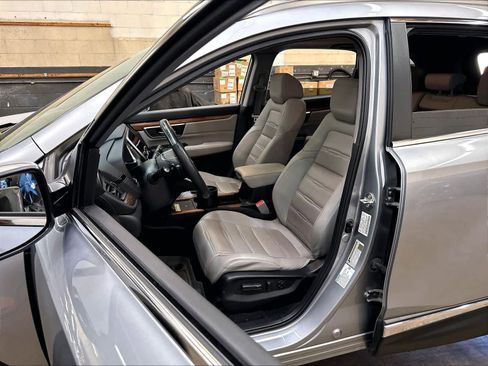 Used 2020 Honda CR-V Touring image 27