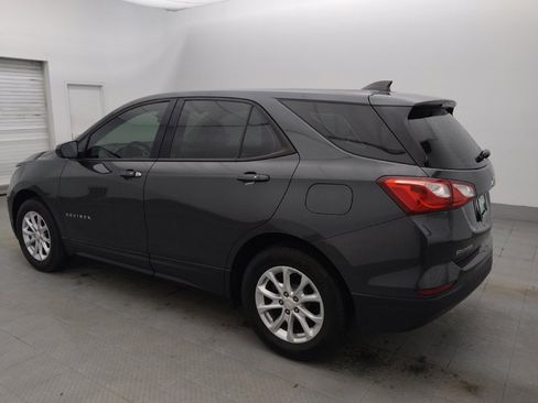 Used 2019 Chevrolet Equinox LS image 3