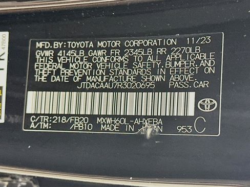 Used 2024 Toyota Prius LE FWD image 12
