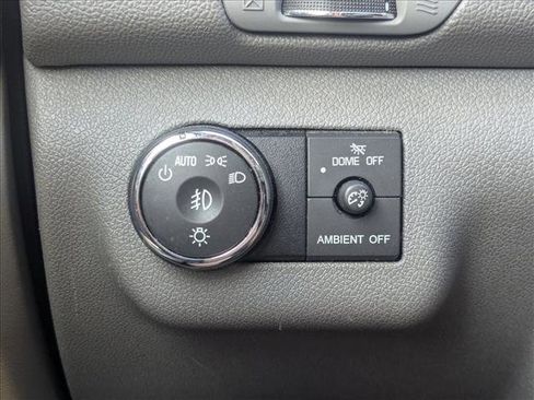 Used 2017 Chevrolet Traverse LT image 10