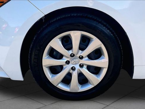 Used 2023 Toyota Corolla LE FWD image 11