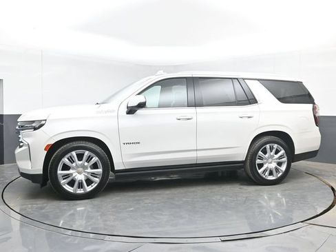 Used 2022 Chevrolet Tahoe High Country AWD/4WD image 11