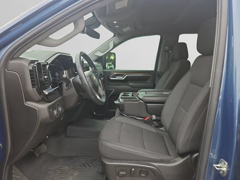 Used 2025 Chevrolet Silverado 2500 LT AWD/4WD image 11