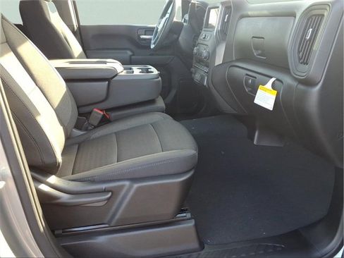 New 2026 Chevrolet Silverado 2500 Custom w/ Custom Value Package image 20