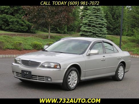 Used 2004 Lincoln LS image 1