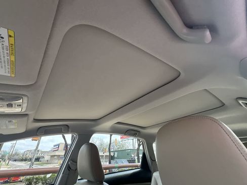 Used 2012 Toyota Prius V Five image 41