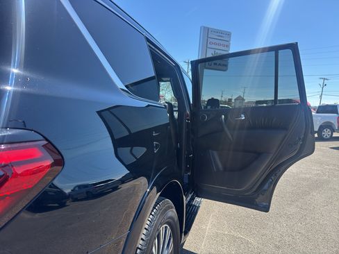 Used 2023 Nissan Armada SL w/ Midnight Edition Package image 22