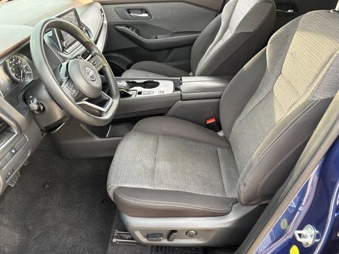 Certified 2022 Nissan Rogue SV image 28