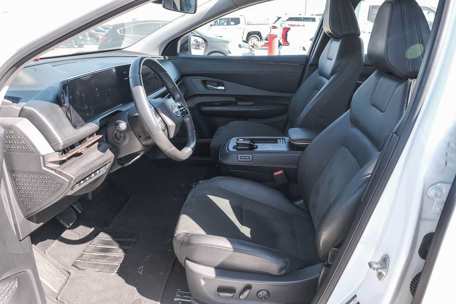 Used 2024 Nissan Ariya FWD image 20