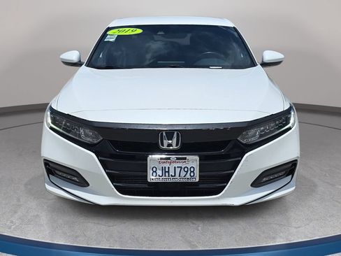 Used 2019 Honda Accord Sport image 3