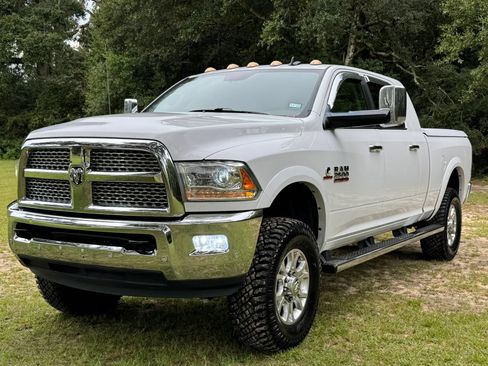 Used 2016 RAM 2500 Laramie AWD/4WD image 12