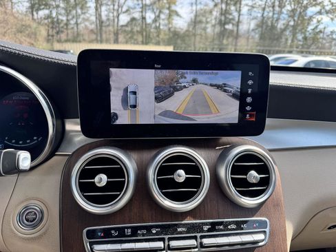 Used 2020 Mercedes-Benz GLC 300 GLC 300 image 12