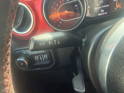 Used 2019 Jeep Wrangler Rubicon AWD/4WD image 16