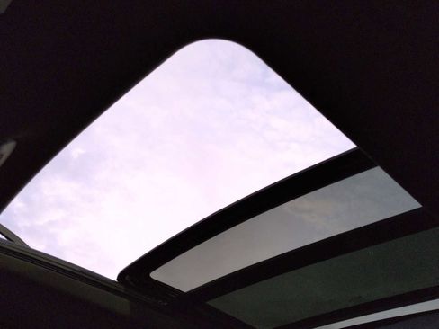 Used 2025 Cadillac XT6 Premium Luxury w/ Technology Package image 22