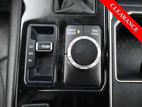 Used 2024 Toyota Tundra Limited image 28