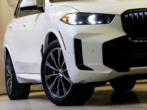 Certified 2024 BMW X5 xDrive50e w/ M Sport Package AWD/4WD image 4