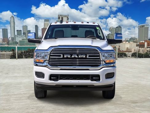 Used 2023 RAM 3500 Laramie AWD/4WD image 2