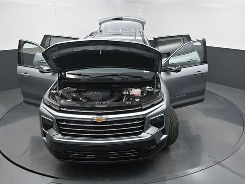 Used 2026 Chevrolet Traverse High Country FWD image 42