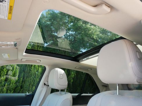 Used 2024 Mercedes-Benz GLE 350 4MATIC image 28