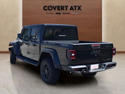New 2025 Jeep Gladiator Sport image 3