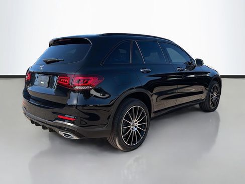Used 2022 Mercedes-Benz GLC 300 image 3