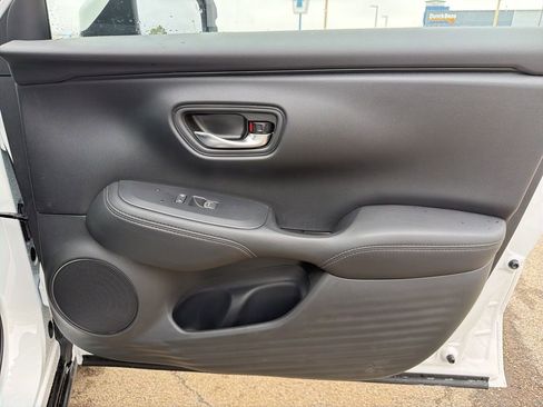 New 2026 Honda HR-V EX-L image 17