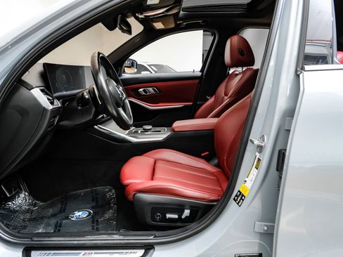 Used 2023 BMW 330i xDrive Sedan w/ M Sport Package image 4