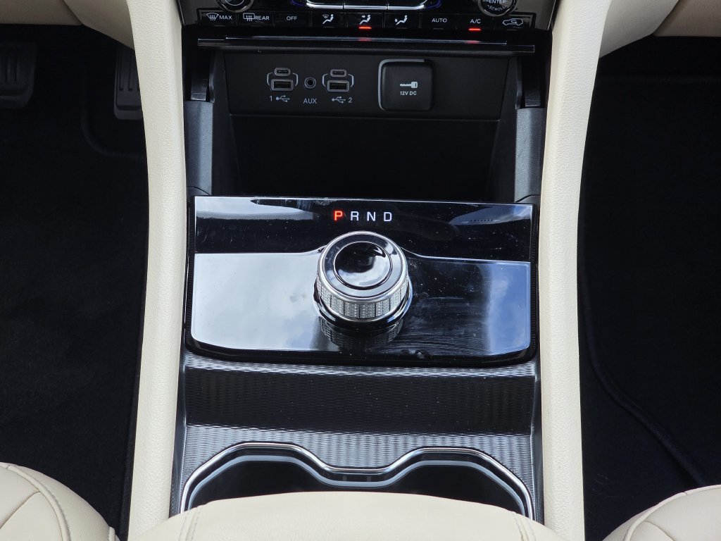 Used 2025 Jeep Grand Cherokee Limited RWD image 22