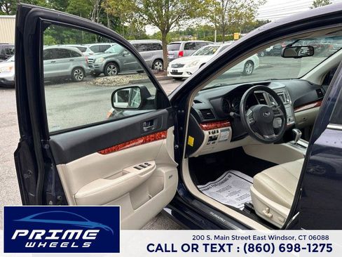 Used 2012 Subaru Legacy 3.6R Limited AWD/4WD image 9