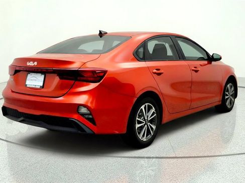 Used 2023 Kia Forte LXS FWD image 5