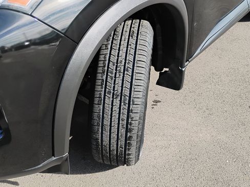 Used 2022 Nissan Rogue SV w/ SV Premium Package image 25