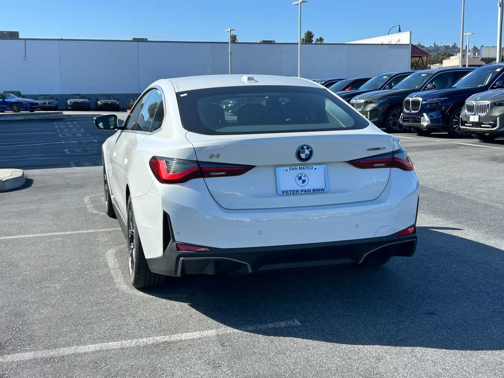 Used 2023 BMW i4 eDrive35 w/ Premium Package RWD image 3