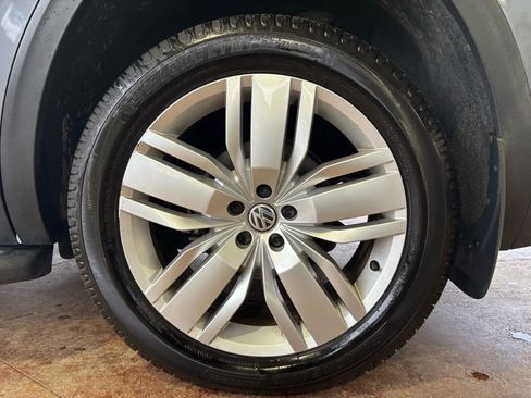 Used 2019 Volkswagen Atlas SE w/ Towing Package image 27