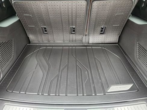 New 2026 Chevrolet Suburban High Country AWD/4WD image 27