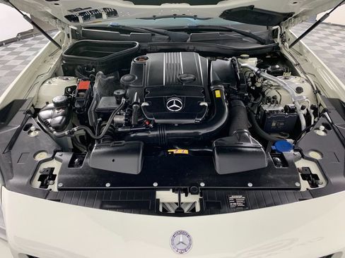 Used 2013 Mercedes-Benz SLK 250 image 12