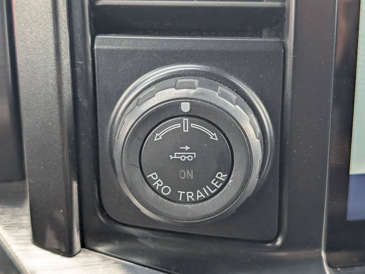 Used 2021 Ford F150 Lariat w/ Equipment Group 502A High AWD/4WD image 18