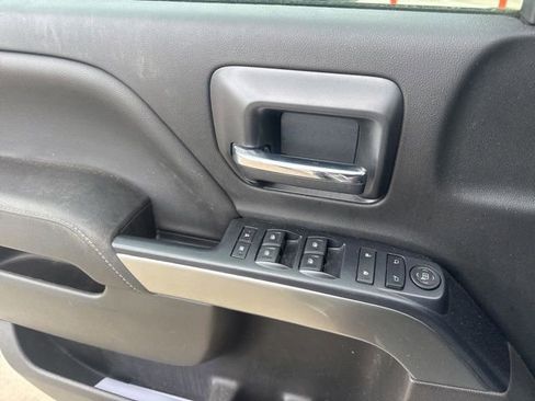 Used 2018 Chevrolet Silverado 1500 LT RWD image 25