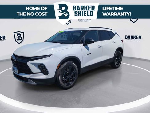 Used 2024 Chevrolet Blazer LT w/ Midnight/Sport Edition FWD image 5
