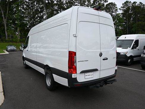 Used 2026 Mercedes-Benz Sprinter 4500 image 4