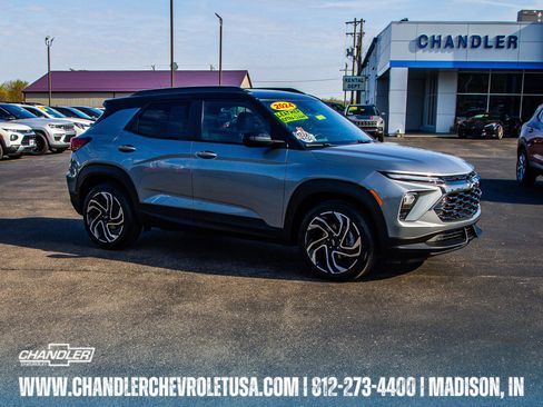 Used 2024 Chevrolet TrailBlazer RS w/ Convenience Package image 1